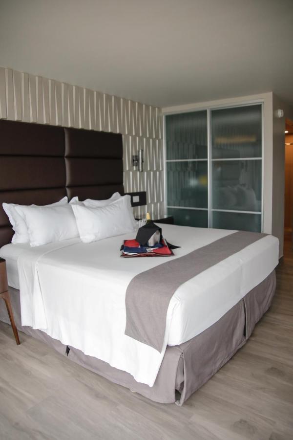 Hotel Plaza Paitilla Panama City